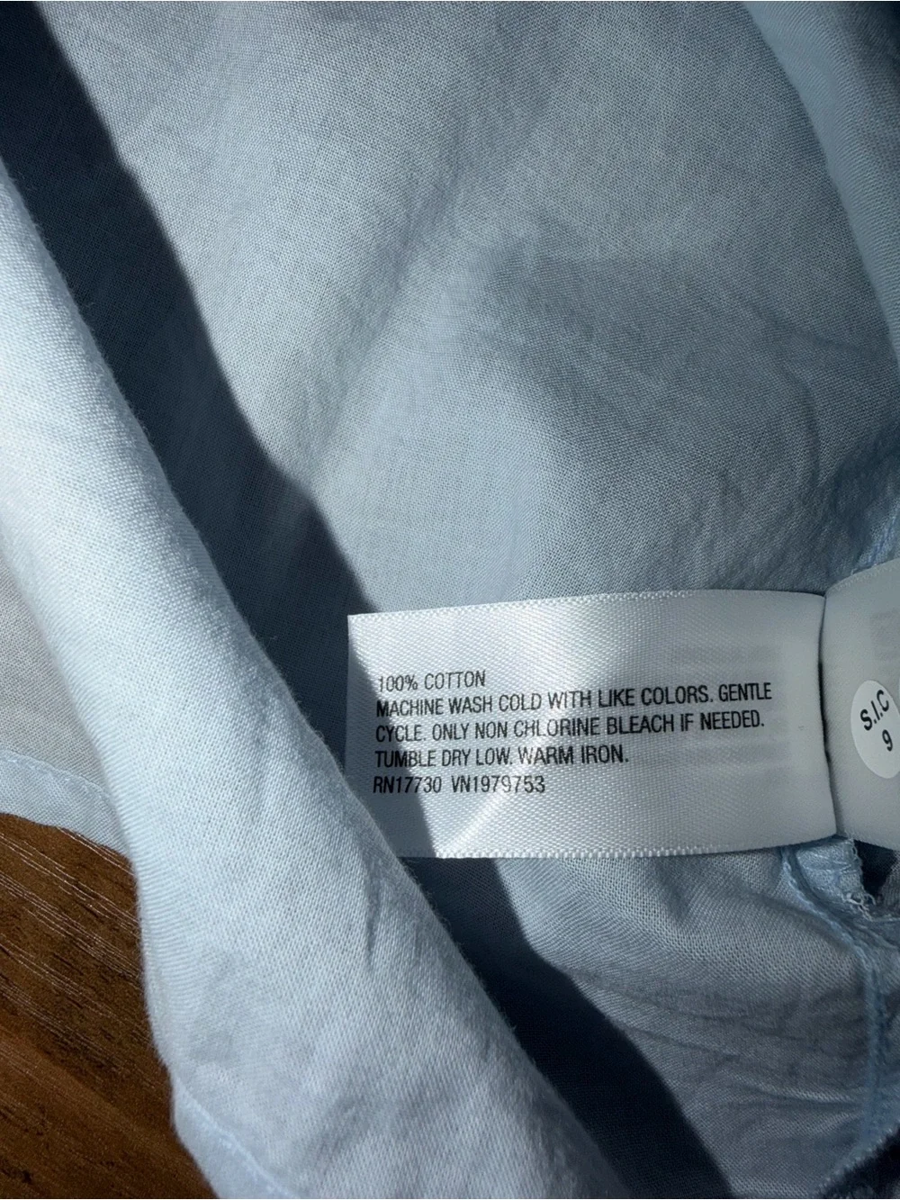 Universal Thread Top - Picture 3 of 3